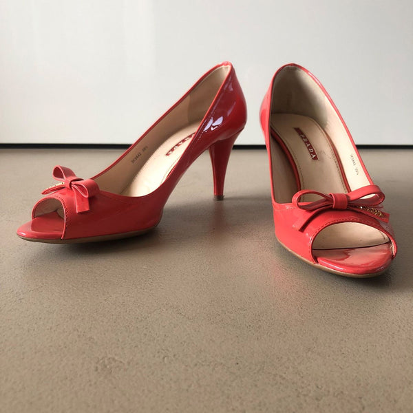 Peep-Toe Pumps von PRADA