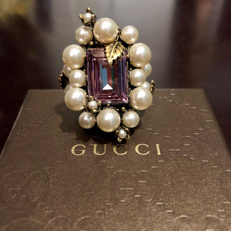 GUCCI Ring mit Kristall und Perlen