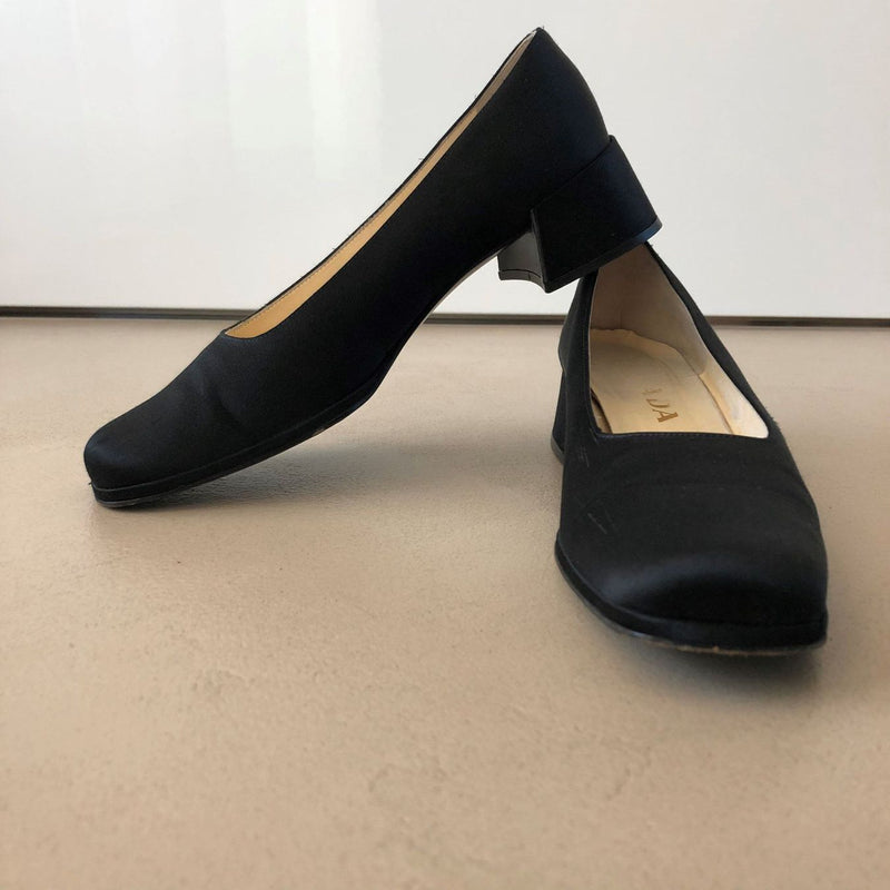 PRADA Vintage Pumps