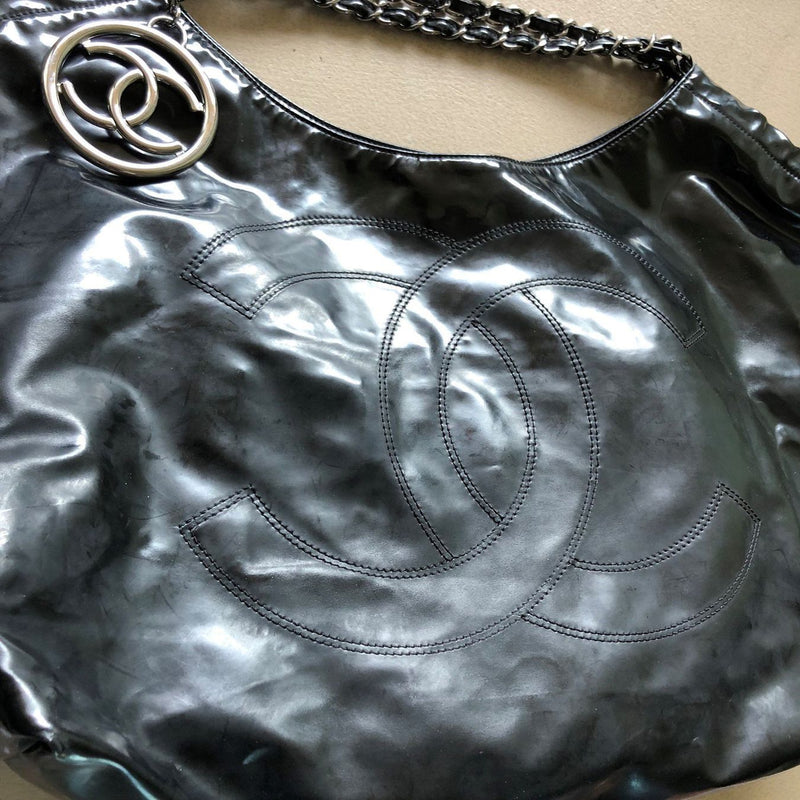 CHANEL Coco Cabas Lackleder Shopper