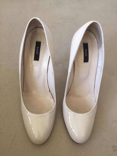 BALLY Lackleder Pumps