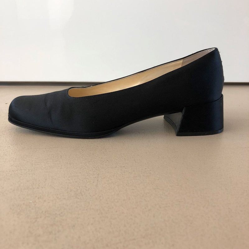 PRADA Vintage Pumps