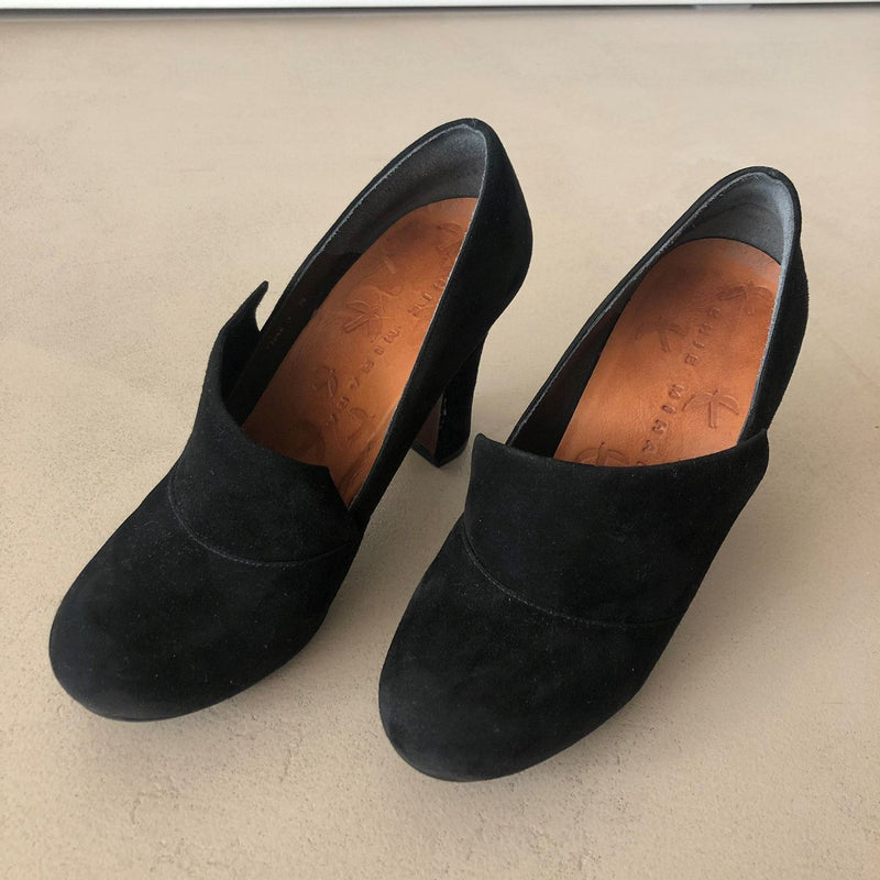 CHIE MIHARA Velours Leder Pumps