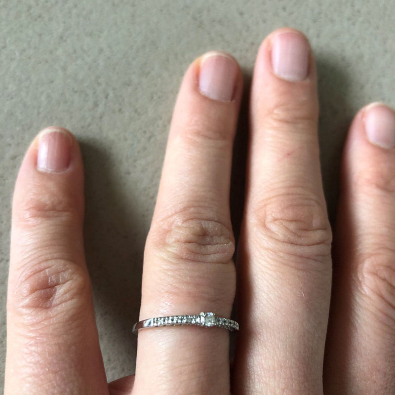 Fingerring aus 750 / 18 Karat Weissgold
