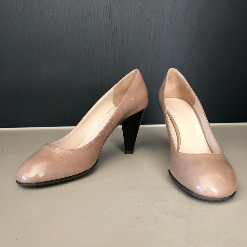 neuwertige NAVYBOOT Lackleder Pumps