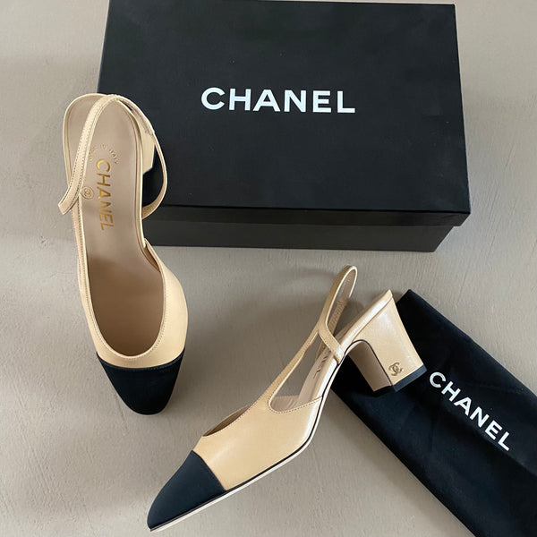 ungetragene CHANEL Slingpumps