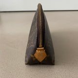 LOUIS VUITTON Monogram Pochette Cosmétique