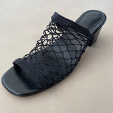 ungetragene CHLOÉ Mesh Sandalen