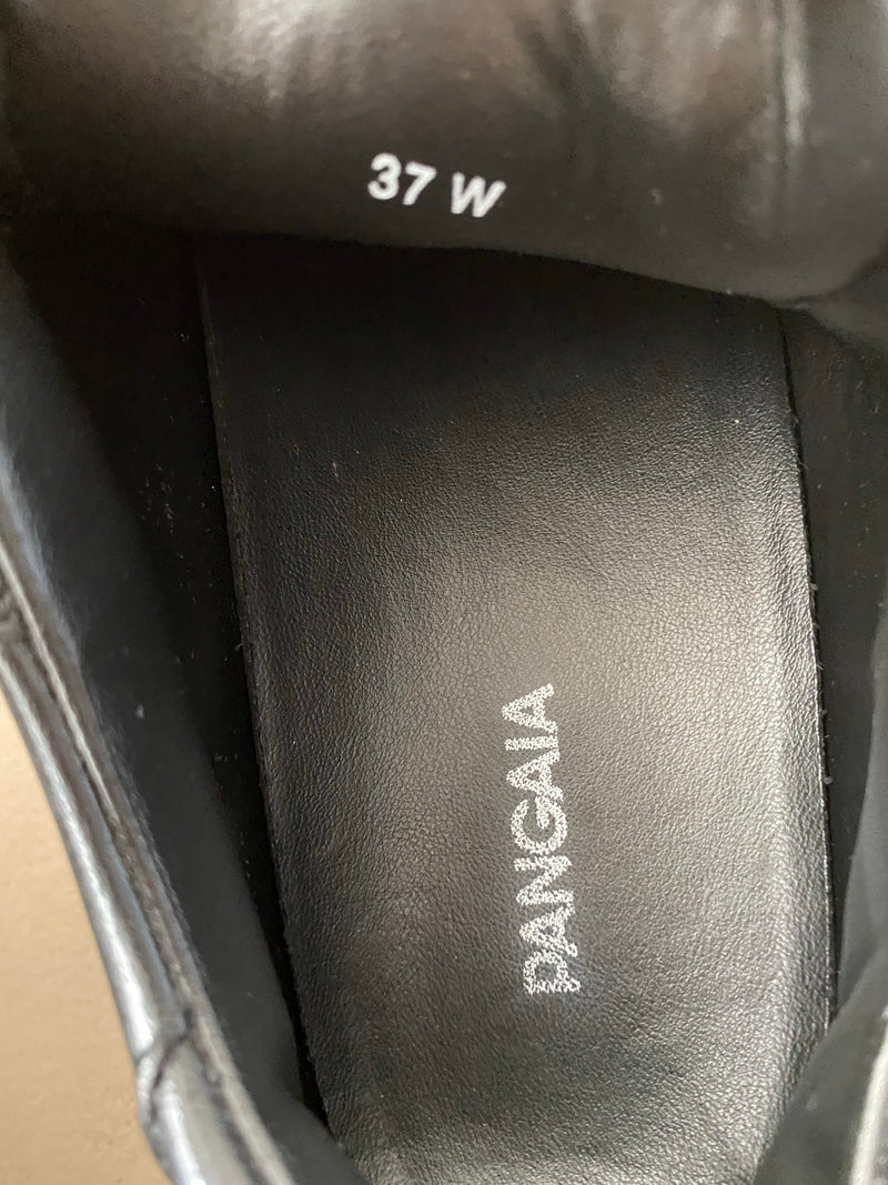 neuwertige THE PANGAIA Sneakers