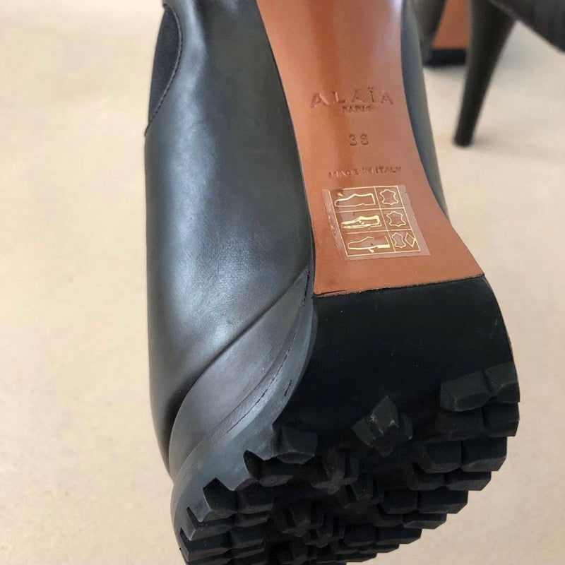 ungetragene ALAÏA Stiefeletten