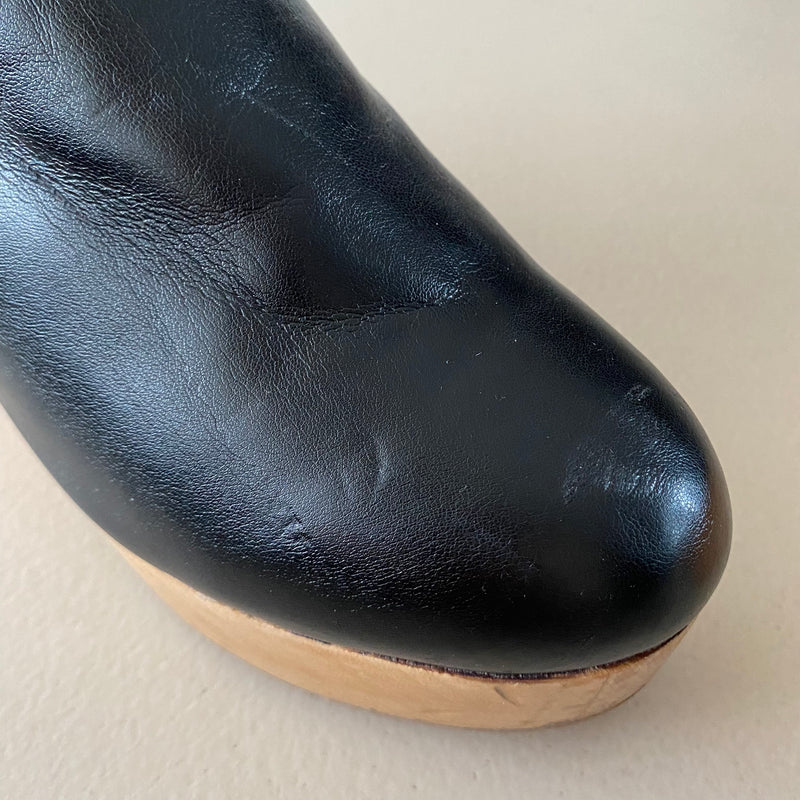SYDNEY BROWN Clogs