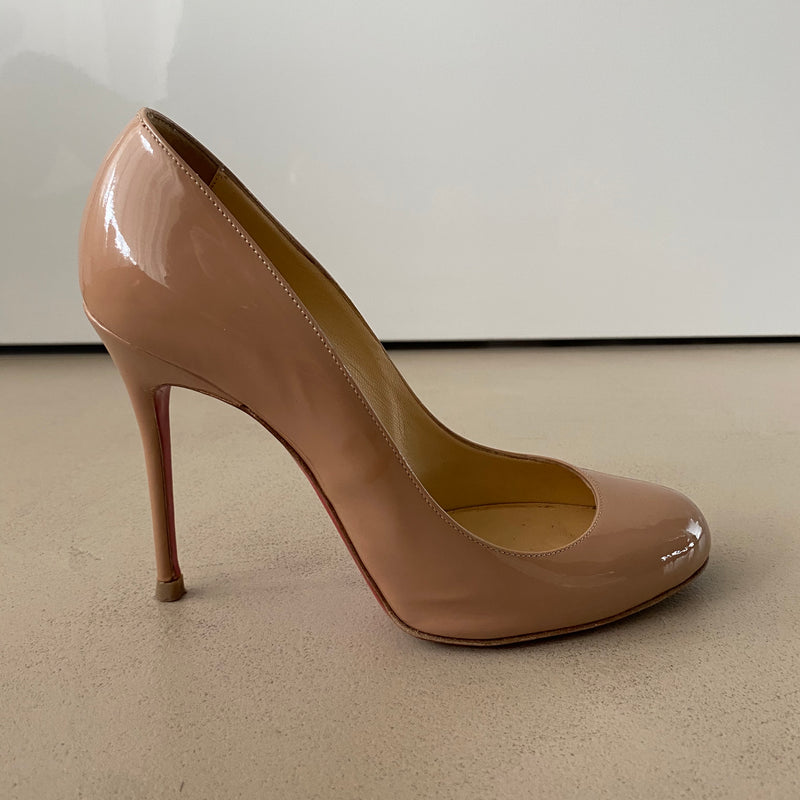 CHRISTIAN LOUBOUTIN Lackleder Pumps