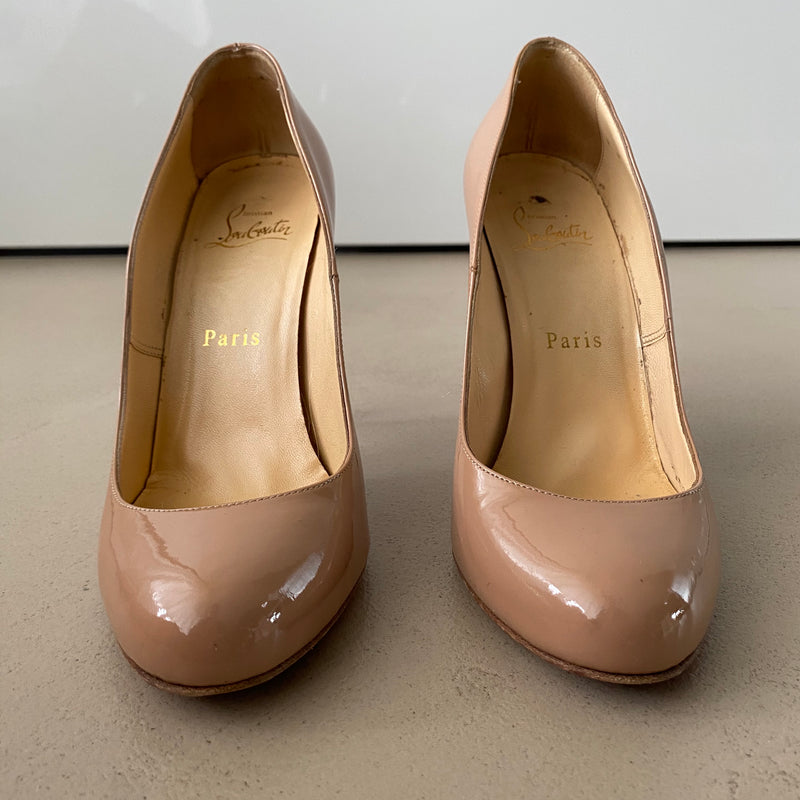 CHRISTIAN LOUBOUTIN Lackleder Pumps
