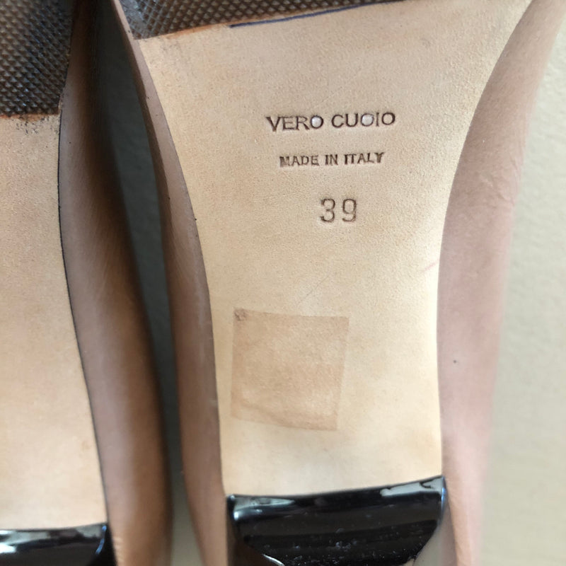 neuwertige NAVYBOOT Lackleder Pumps