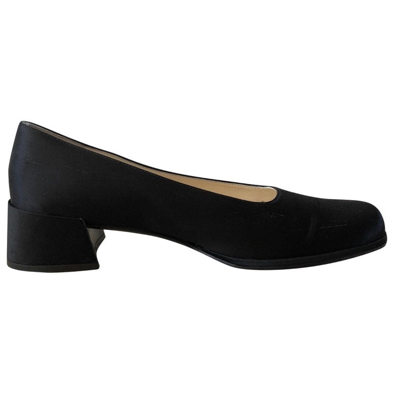 PRADA Vintage Pumps