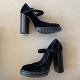 ungetragene ETRO Velvet Pumps