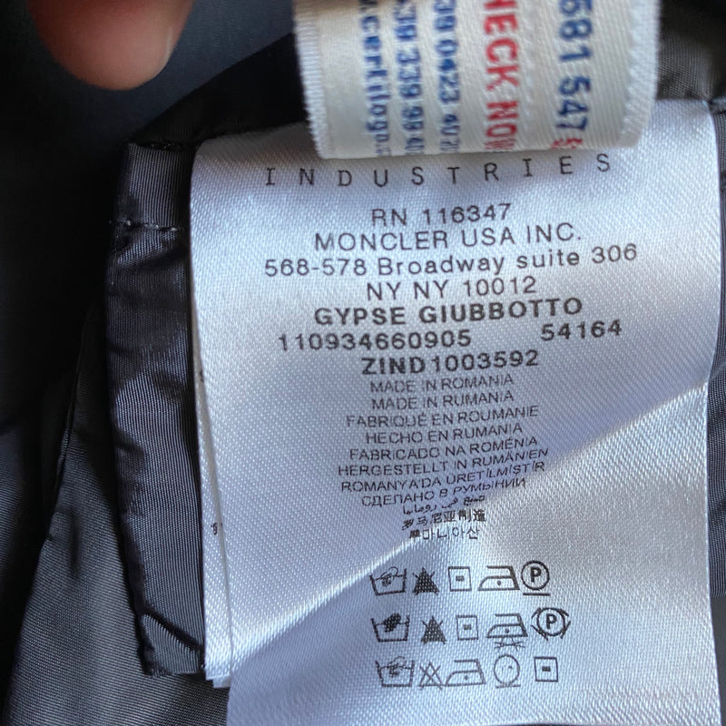 MONCLER Jacke