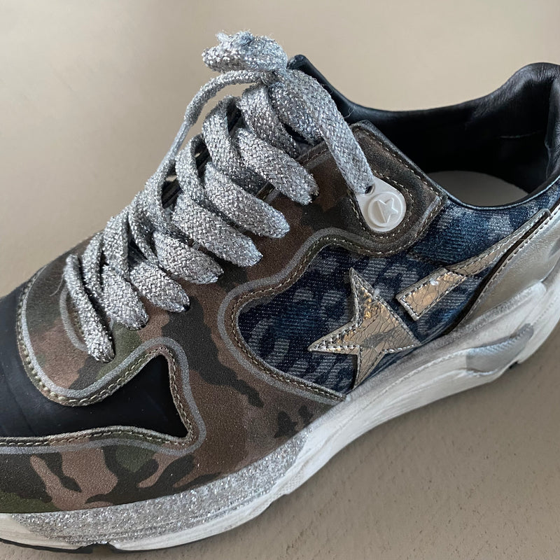 GOLDEN GOOSE Sneakers