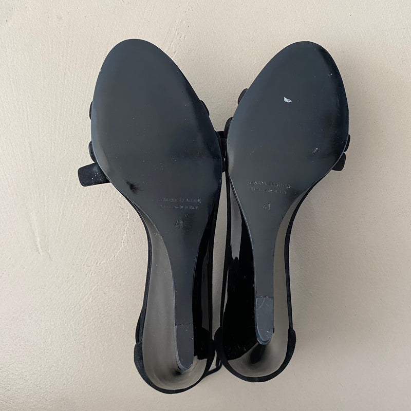 ungetragene PIERRE HARDY Keilsandalen