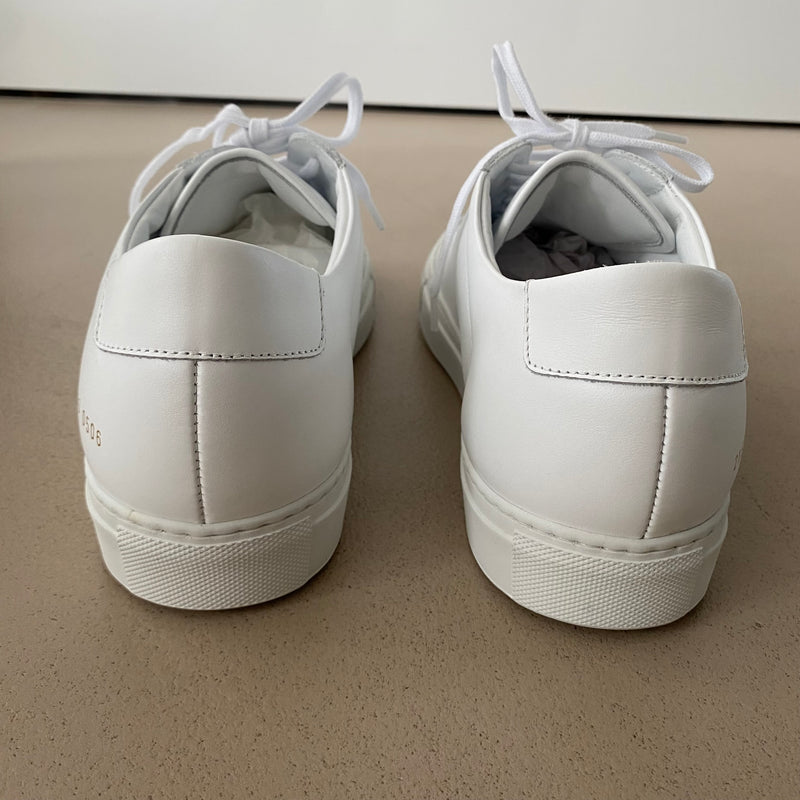 neue COMMON PROJECTS Sneakers