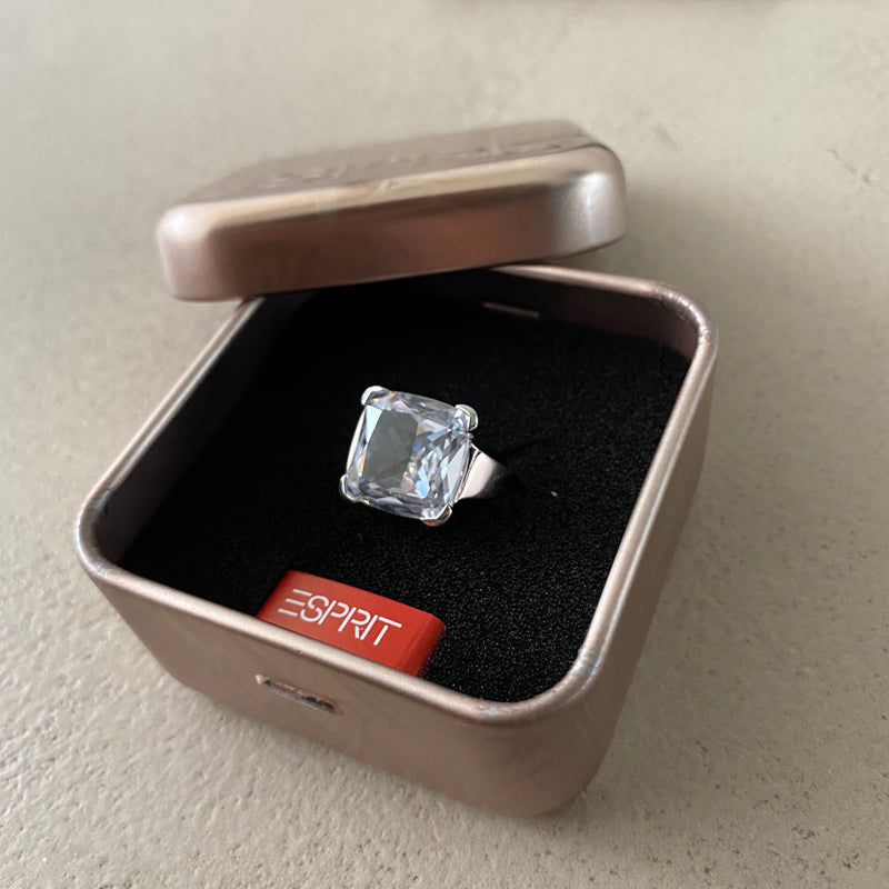 ESPRIT Silber Ring mit grossem Zirkonia