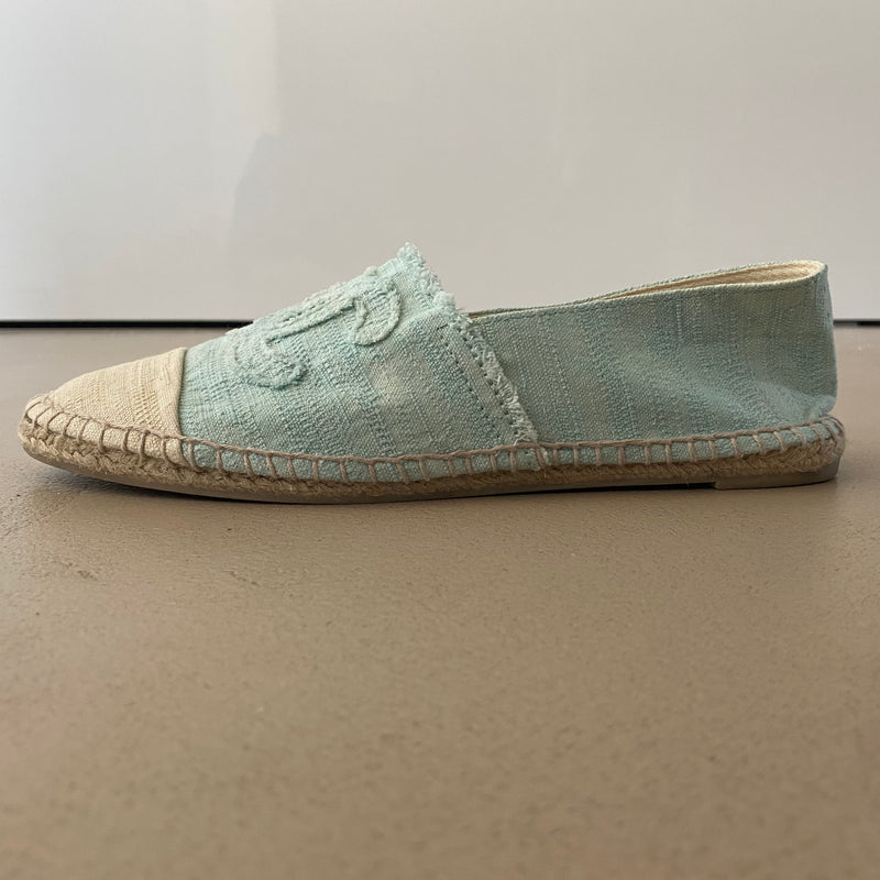 CHANEL Espadrilles