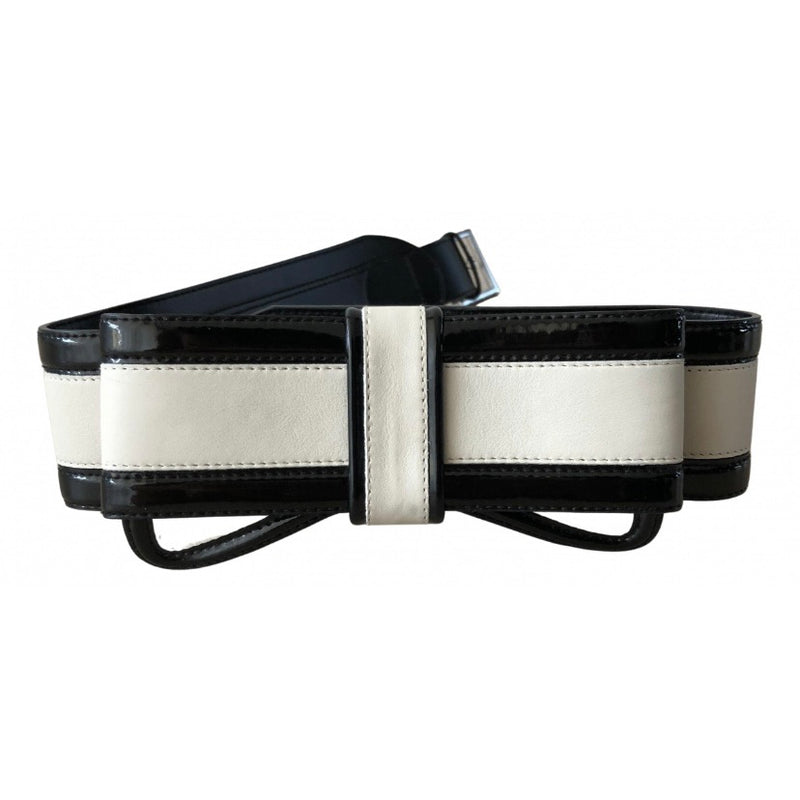 KAREN MILLEN Lackleder Gürtel