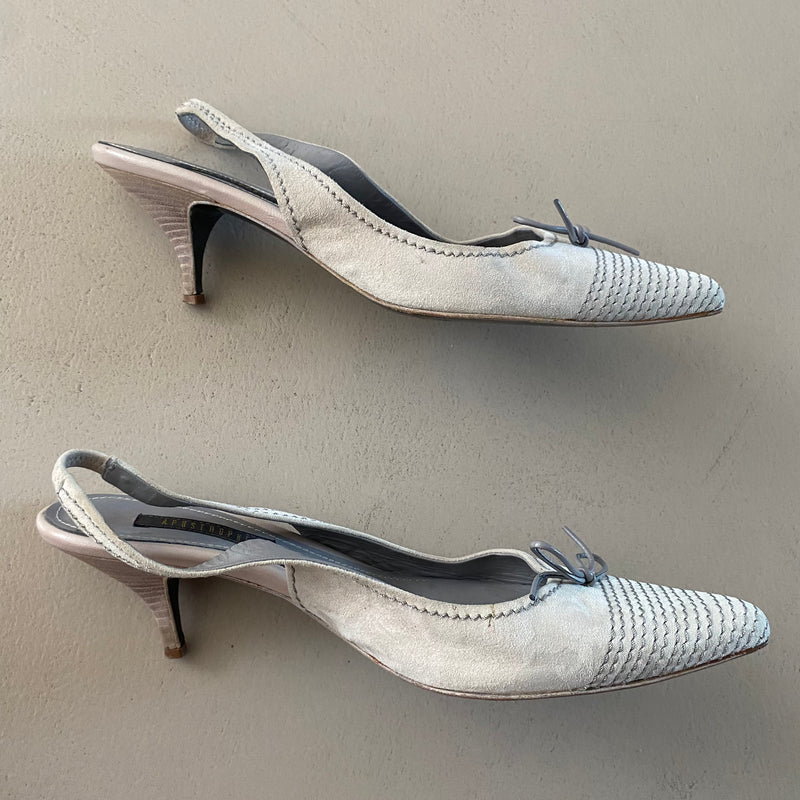 APOSTROPHE Slingback Pumps