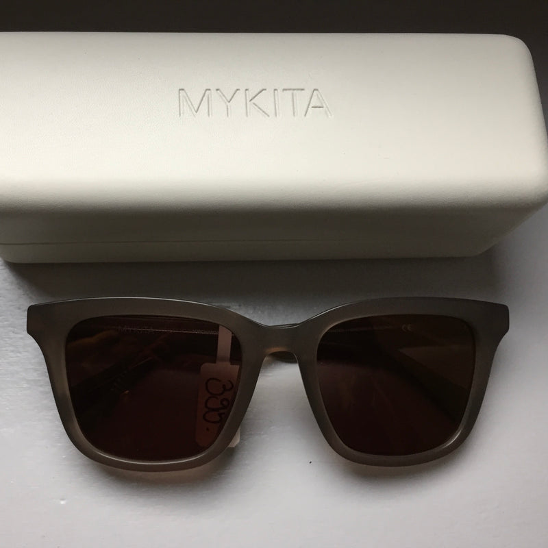 ungetragene MYKITA Sonnenbrille