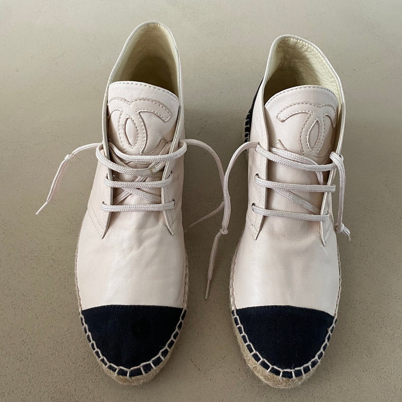 CHANEL Espadrilles