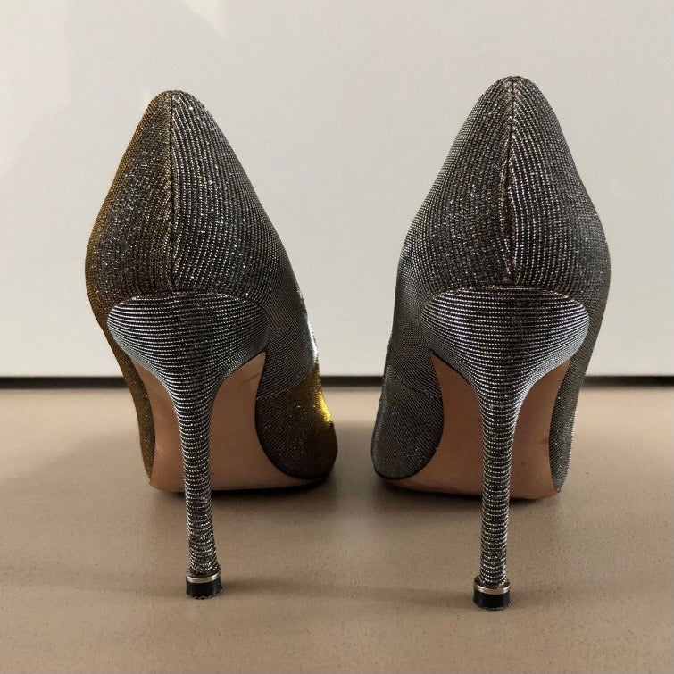 MANOLO BLAHNIK Hangisi Pumps