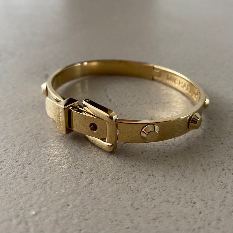 MICHAEL KORS Astor Buckle Bangle Armband
