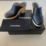 CHANEL Clogs
