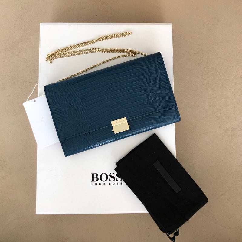ungetragene HUGO BOSS Clutch