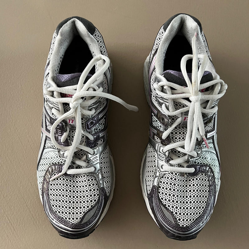 ASICS Sneakers