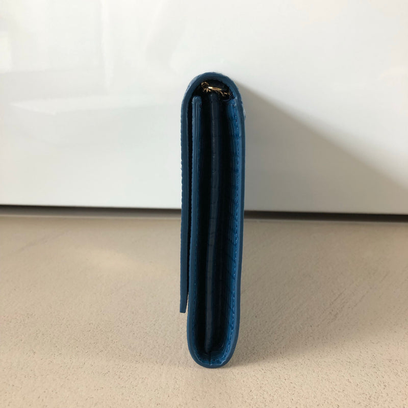 ungetragene HUGO BOSS Clutch