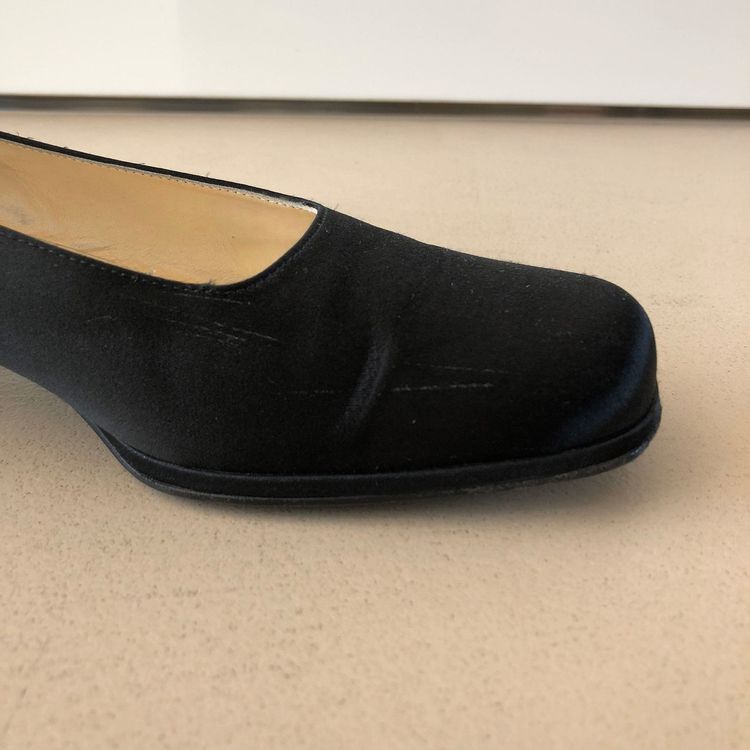 PRADA Vintage Pumps